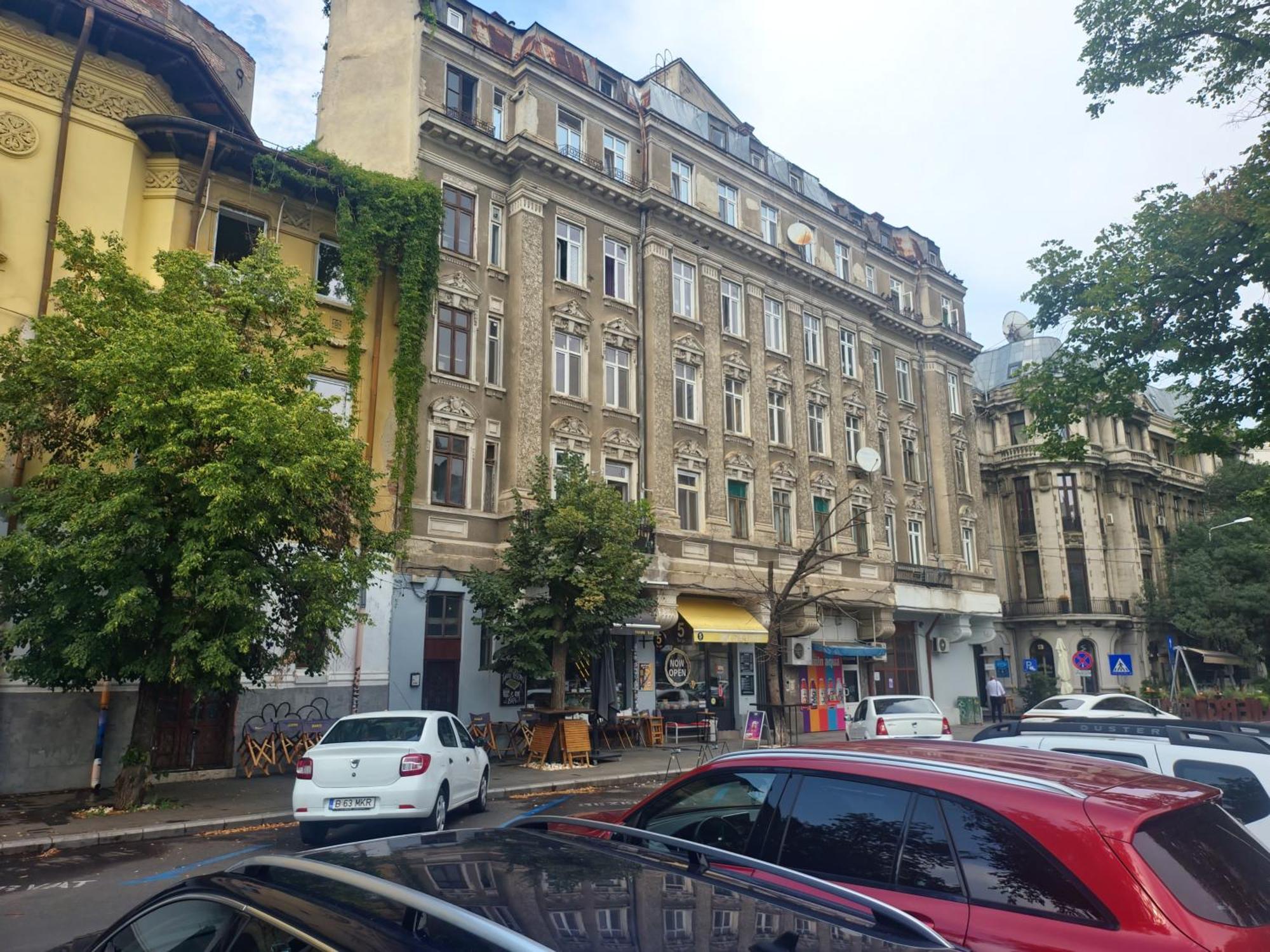 Yanis Apartment *